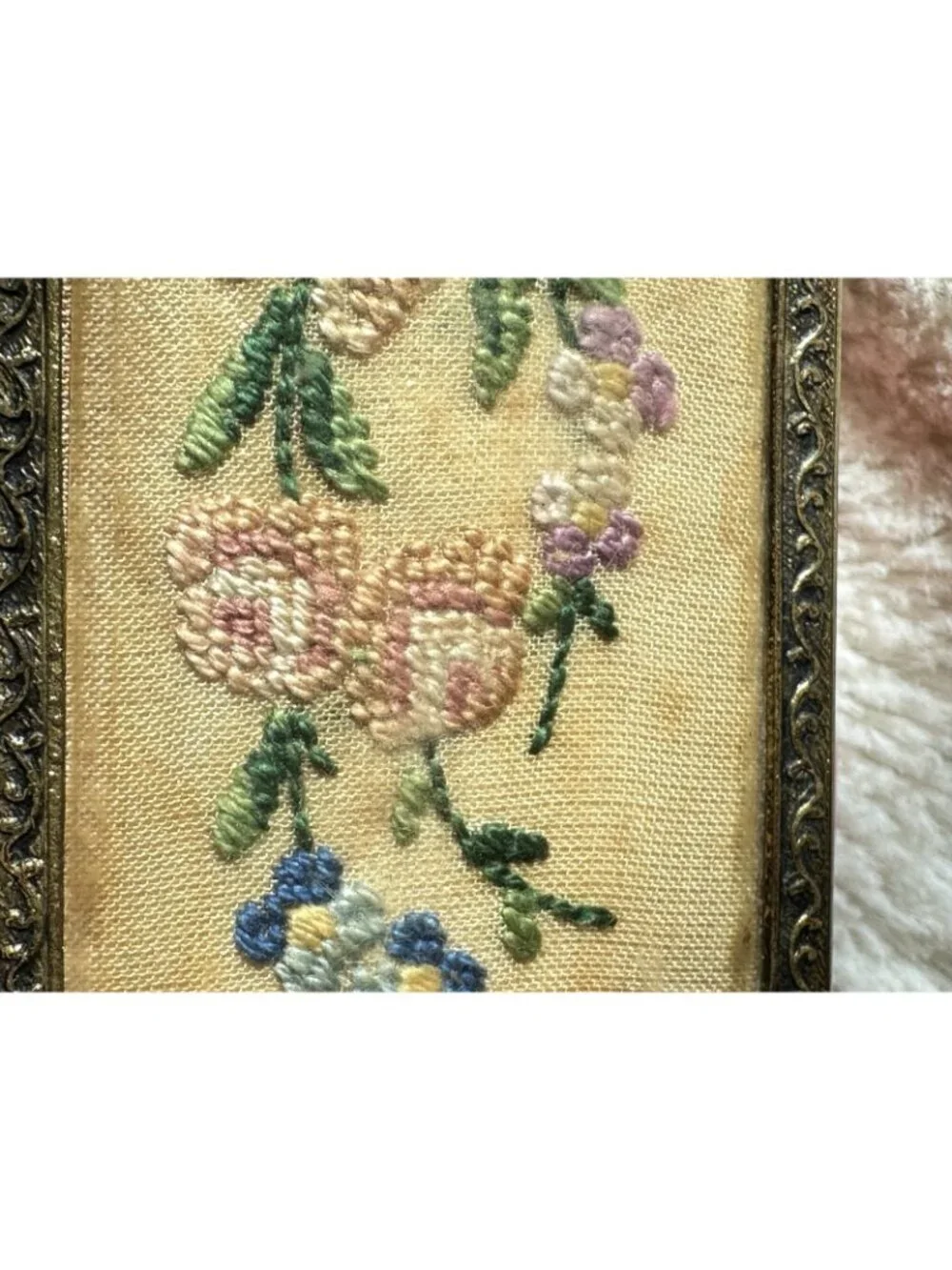Antique Victorian Ornate Floral Embroidered Vanity Clothes Brush Needlepoint